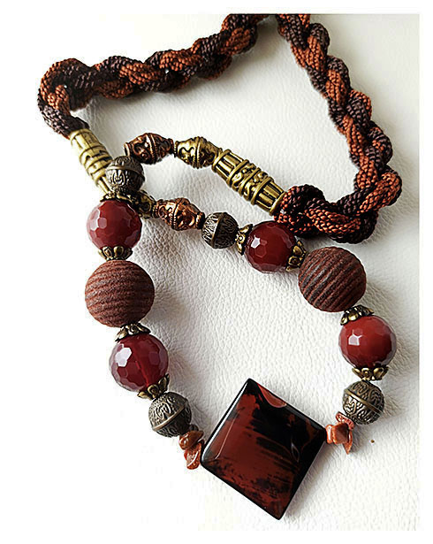 Necklace Agate Garnet Metal Copper and Bronze Color