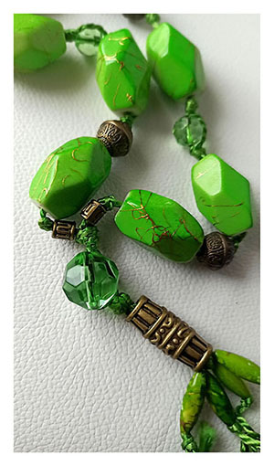 Necklace Green Resin Enameled